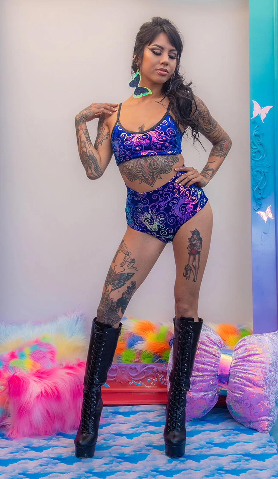FF150 - Sequin Velvet Short - Image 8